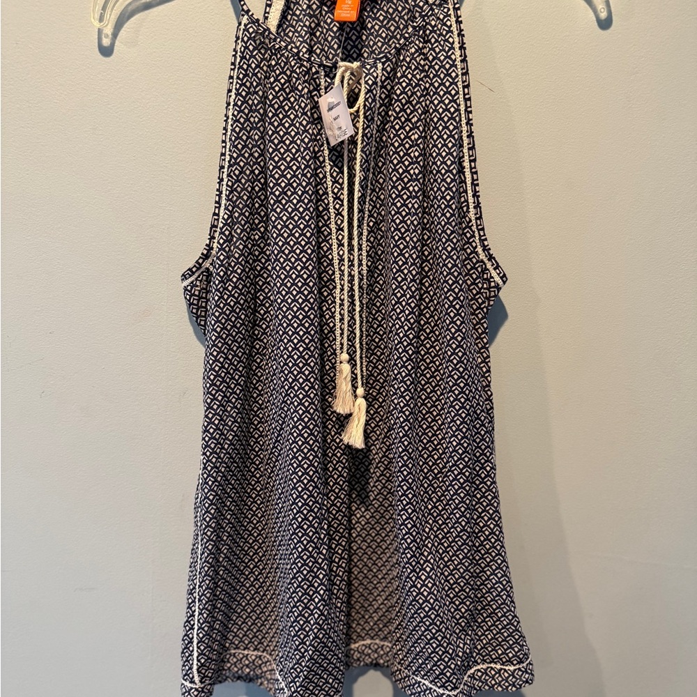 Joe Fresh Navy Geometric Sleeveless Blouse (measures 22.5 inches pit to pit)